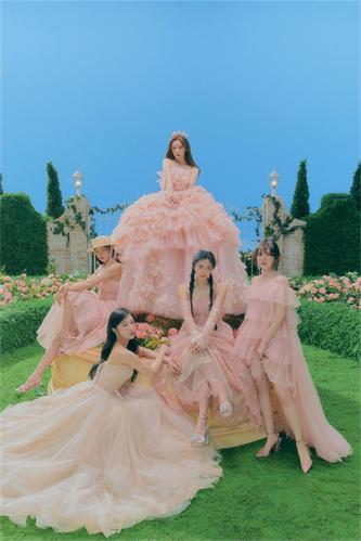 1648114384304702.jpg Red Velvet《Feel My Rhythm》图片.jpg