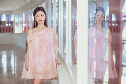 1661137302152265.jpg 歌手陈雨琪献唱北影节闭幕盛典 甜美歌声唤起浪漫情怀 (11).jpg