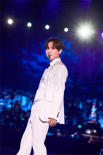 1661159508161051.jpg 安七炫 ”SMTOWN LIVE 2022“ 舞台图片.jpg