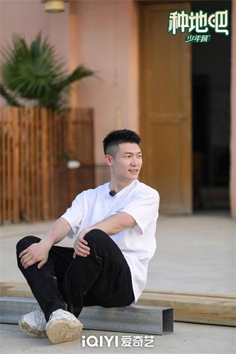 1687328550169571.jpg 乔治.jpg